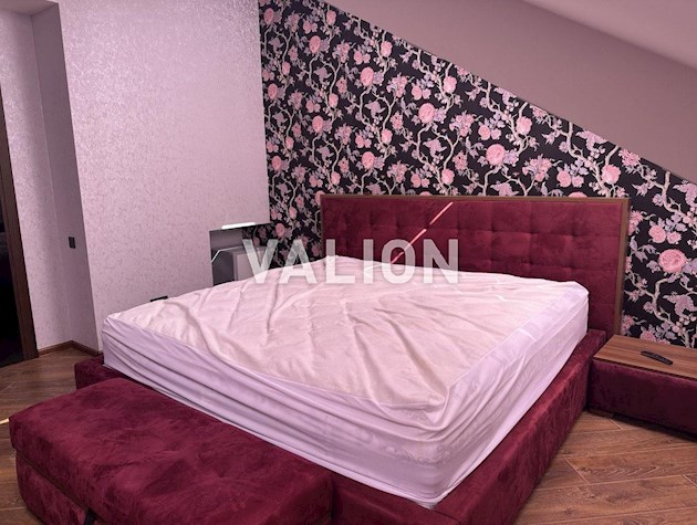 Продається 4-х кімнатна квартира, Дніпровський район, Регенераторна 4, ЖК Комфорт Таун, дизайнерський ремонт