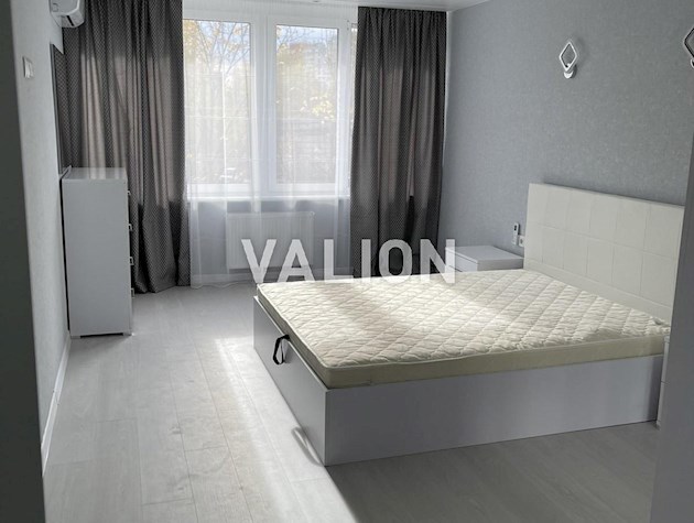 Продажа 2к.квартиры Ликоград Перфект Таун, ул. Максимовича, 32а м. Васильковская