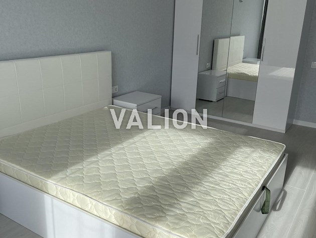 Продажа 2к.квартиры Ликоград Перфект Таун, ул. Максимовича, 32а м. Васильковская