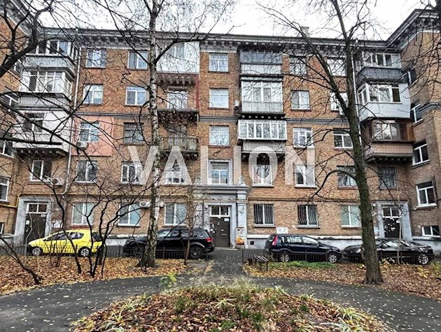 Продажа 1к квартиры без комиссии. Печерский район, ул. Дорошенко (Чигорина) 16.