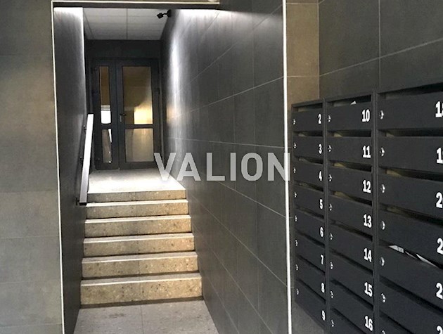 Продажа 1комнатной квартири в Печерском районе, ул.Ломаковская (Мичурина),4