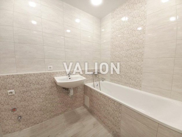 Продажа видовой 2к квартиры с ремонтом в ЖК Ревуцкий м.Харьковская