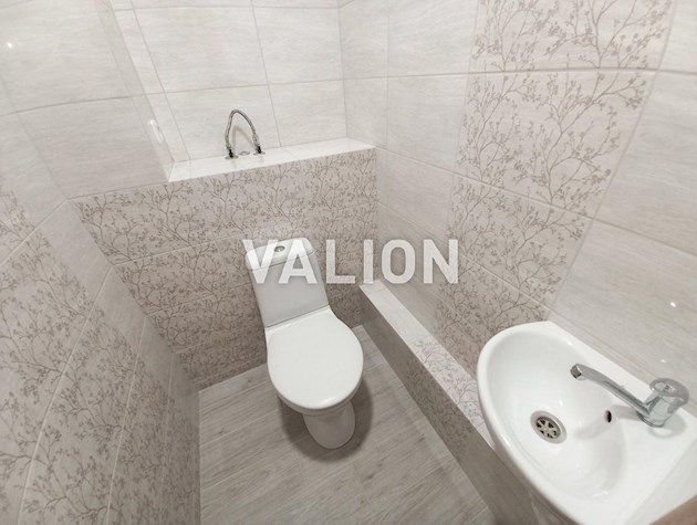 Продажа видовой 2к квартиры с ремонтом в ЖК Ревуцкий м.Харьковская