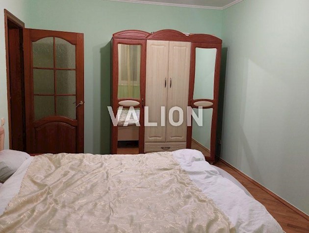 Продается трехкомнатная квартира на Тростянецкой 6а