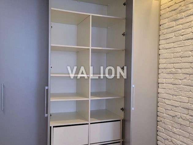 Продаю 2 комнатную квартиру по ул. Мишуги, 2