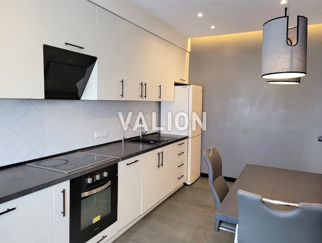 Продаю 2 комнатную квартиру по ул. Мишуги, 2