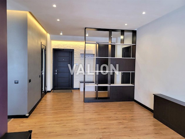 Продаю 2 комнатную квартиру по ул. Мишуги, 2