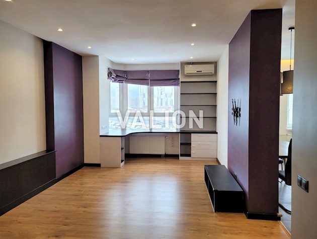 Продаю 2 комнатную квартиру по ул. Мишуги, 2