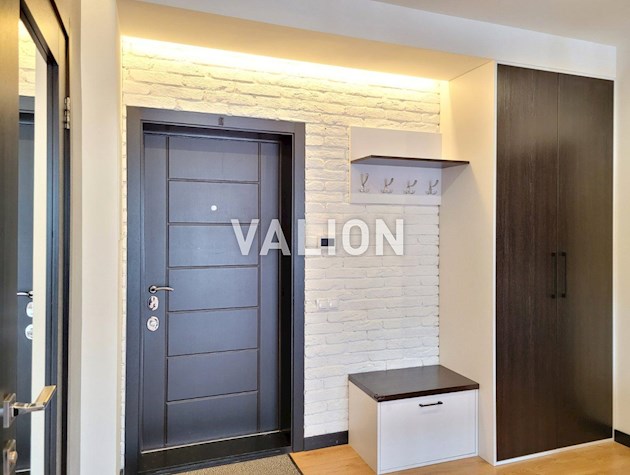 Продаю 2 комнатную квартиру по ул. Мишуги, 2