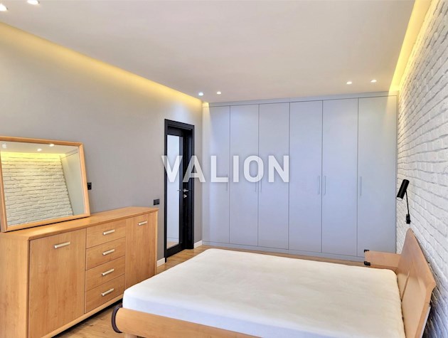 Продаю 2 комнатную квартиру по ул. Мишуги, 2