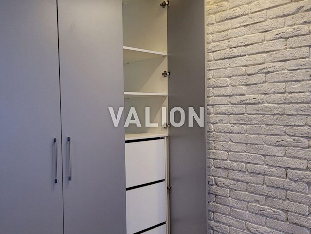 Продаю 2 комнатную квартиру по ул. Мишуги, 2