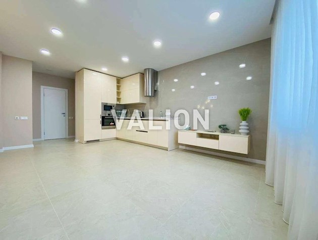 Продам 2 х комнатную квартиру в ЖК Friendly House