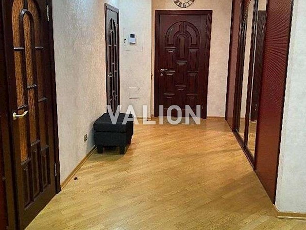 Продажа: 4-комнатная квартира по ул.Окипной Раисы, 4