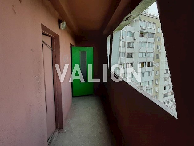 Продажа 2-х комнатной квартиры по ул. Заболотного 102.