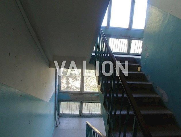 Продаж роздільної 3 кім.кв., Теремківська 17, метро Теремки 300 м