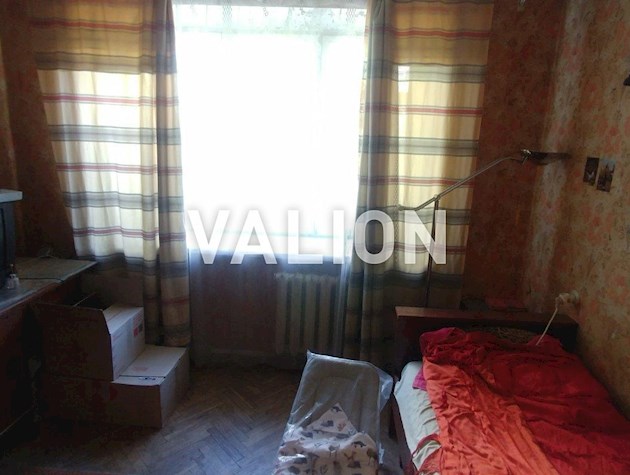 Продаж роздільної 3 кім.кв., Теремківська 17, метро Теремки 300 м