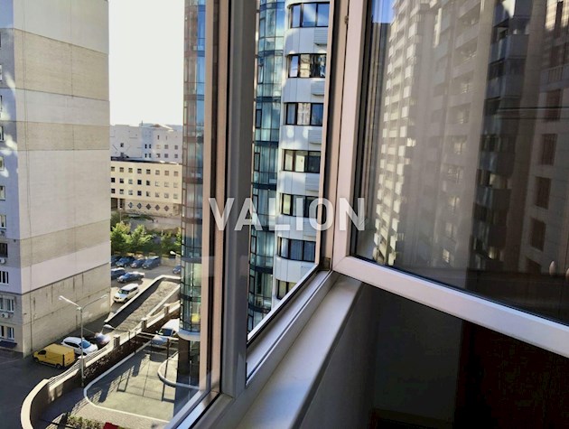 Продажа 2-к квартиры ул. Драгомирова 2