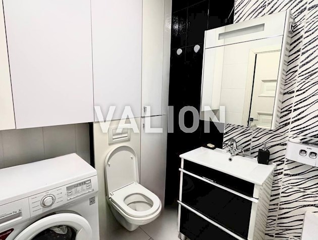 Продажа 1 комнатной квартиры с ремонтом в ЖК Наш дом