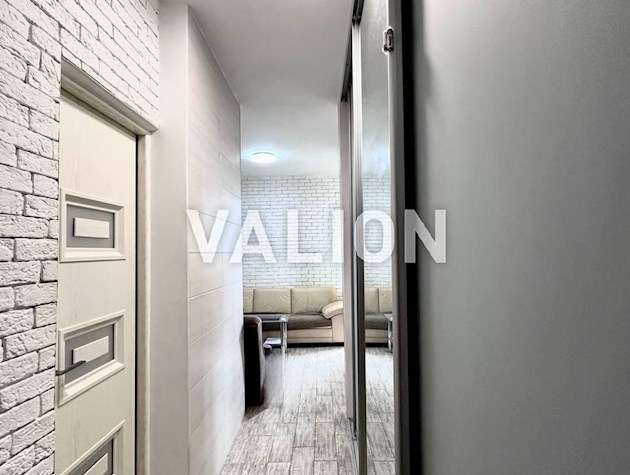 Продаж 1 кімнатної квартири з ремонтом у ЖК Наш дім