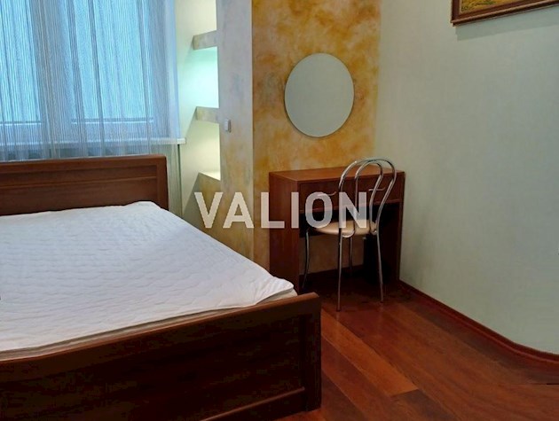 Продам 2-х комнатную квартиру ул. Шертицкого,10 ст. м. Левобережная. Днепровский район