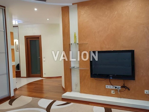 Продам 2-х комнатную квартиру ул. Шертицкого,10 ст. м. Левобережная. Днепровский район