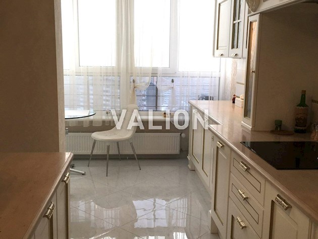 Продажа 2-х комнатной квартиры Троещина, ул. Градинская 9