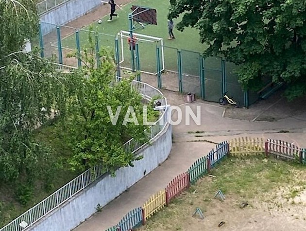 Продаж 4-кімнатної квартири на вул. Пулюя, 3