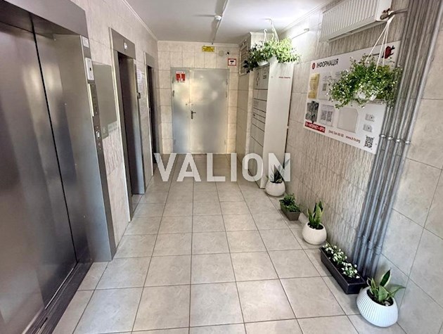 Продажа 3к квартиры, улица Самойла Кошки, 5Б (Конева), ЖК Эврика, станция метро «Ипподром», Голосеевский район