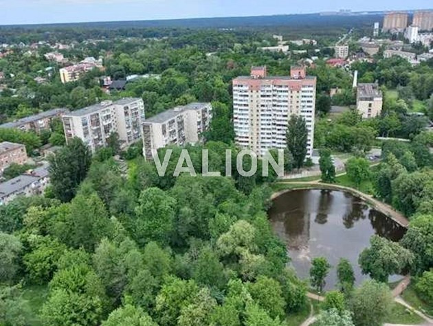 Продажа 4-комнатной квартиры в ЖК Паркова Вежа, ул.Перемышльская (Краснопольская), 2г