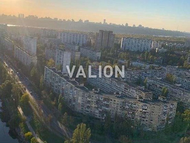 Продаж 3-кімнатної квартири вул. Соборності, 30, Дніпровський район.