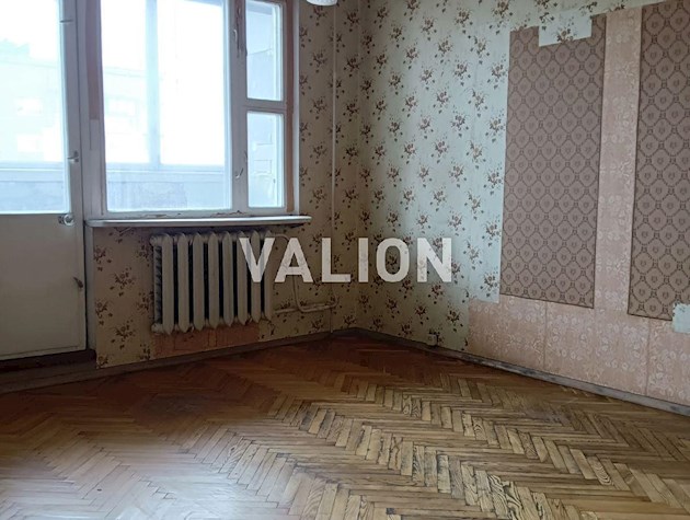 Продам 3-х комнатную квартиру просп. Правды, 37б.