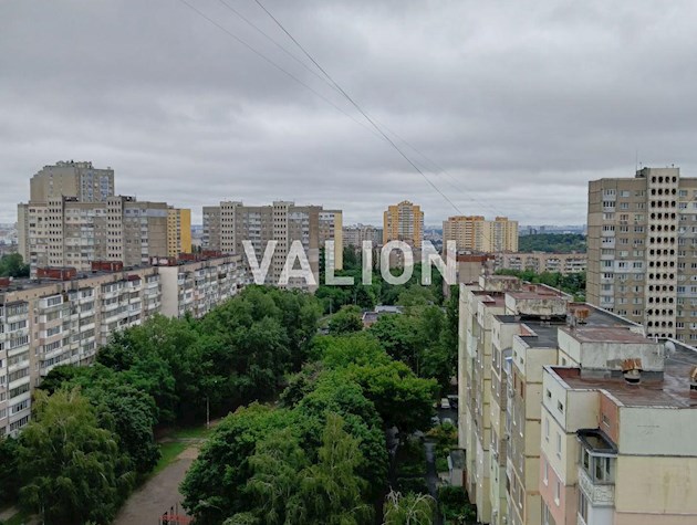 Продам 3-х комнатную квартиру просп. Правды, 37б.