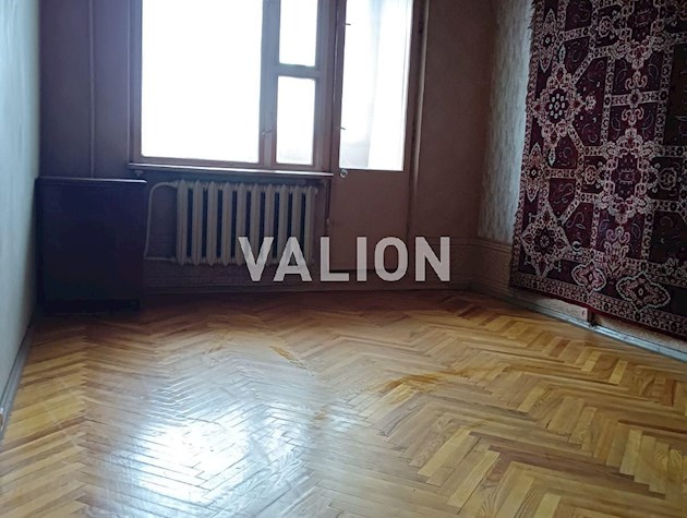 Продам 3-х комнатную квартиру просп. Правды, 37б.