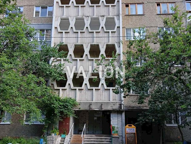 Продам 3-х комнатную квартиру просп. Правды, 37б.
