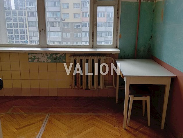 Продам 3-х комнатную квартиру просп. Правды, 37б.