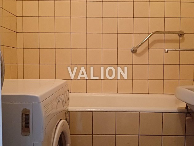 Продам 3-х комнатную квартиру просп. Правды, 37б.