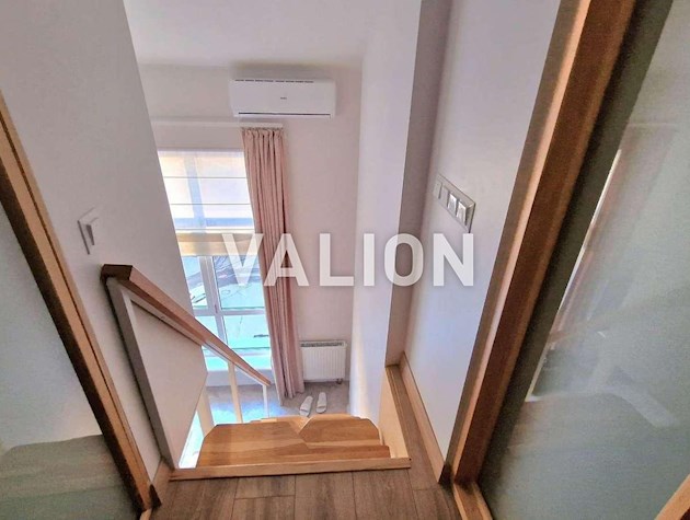 Продаж 3к квартири в два рівні по вул. Метрологічна, 54б