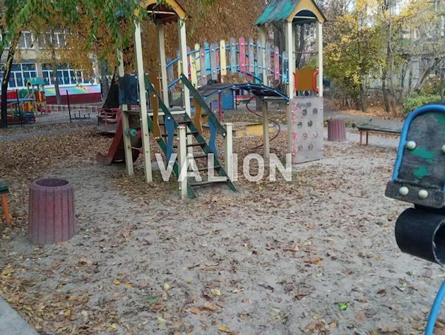 Продам 2 комнатную квартиру c ремонтом. Чоколовский бульвар, 33