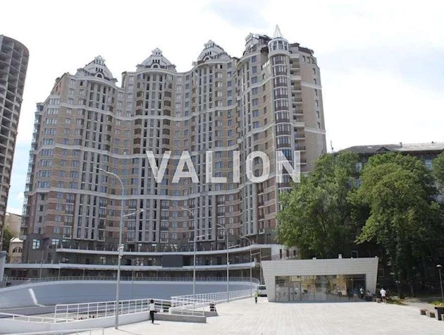 Продажа квартиры в центре Киева ул Богдана Хмельницкого 58а