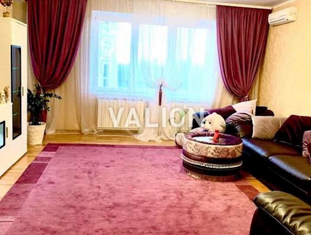 Продаж 2-кімнатної квартири по Оболонській Набережній, 3