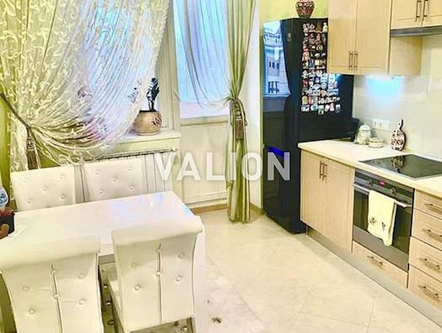 Продаж 2-кімнатної квартири по Оболонській Набережній, 3