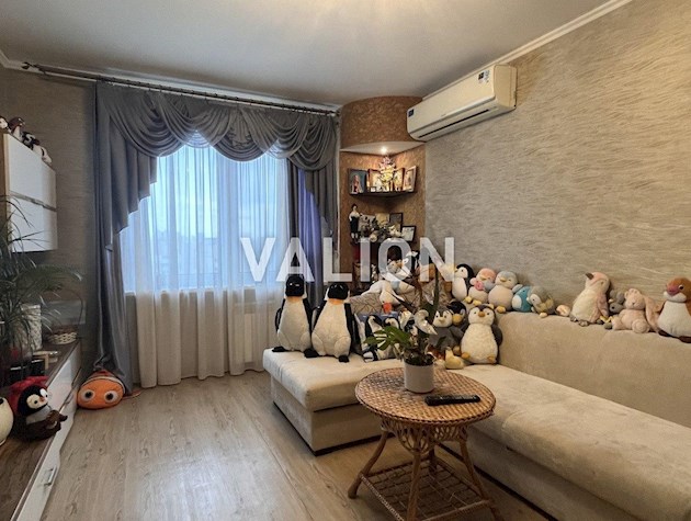 Продам 1-комнатную квартиру по ул.Краковская, 13в, метро Дарница