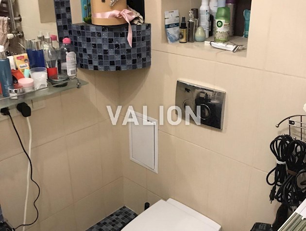 Продам 1-комнатную квартиру по ул.Краковская, 13в, метро Дарница