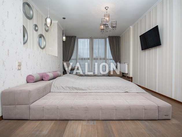 Продам 5к квартиру ЖК Венеция ул.Вильямса,19/14