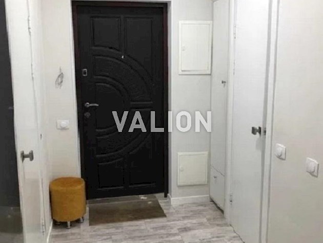 Продаю 2х комнатную, квартиру. ул. Полевая 73, ЖК Караваевы дачи.