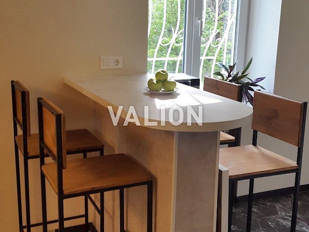 Продам 2к квартиру ул. Чешская, 6, Печерский район Дружбы Народов