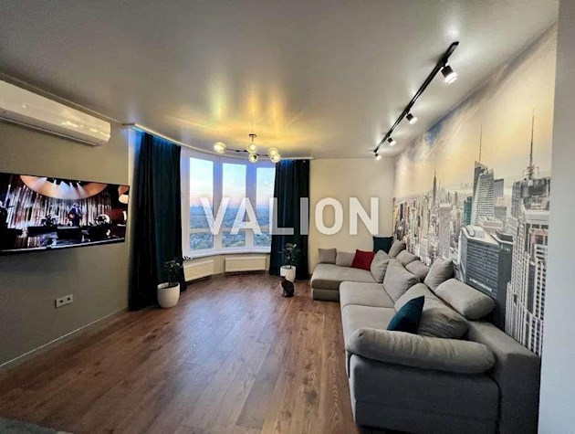 Продаж 2 кімн. в ЖК Каховській, метро Лівобережна.