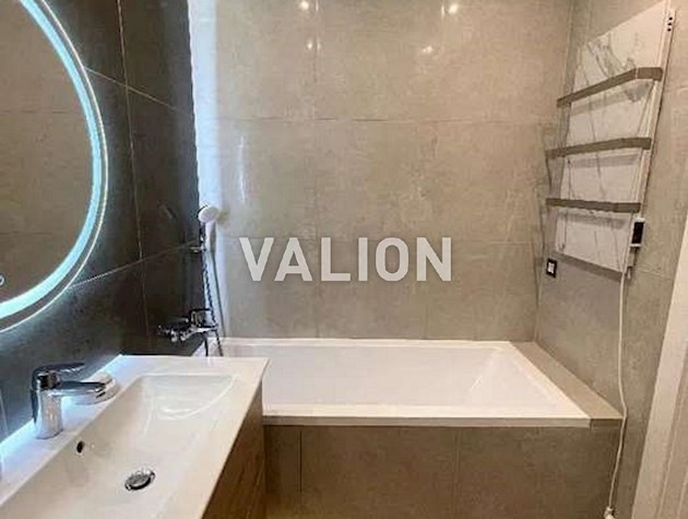 Продам двухкомнатную квартиру в новом ЖК на Троещине