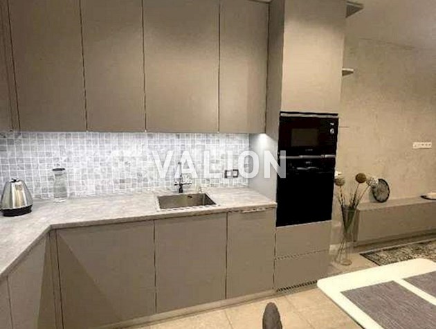 Продам двухкомнатную квартиру в новом ЖК на Троещине