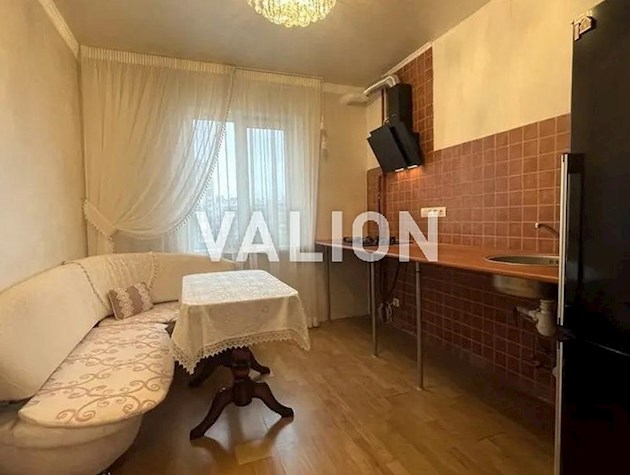 Продажа 3 комн Десянский р-н, ул Закревского Николая, 57